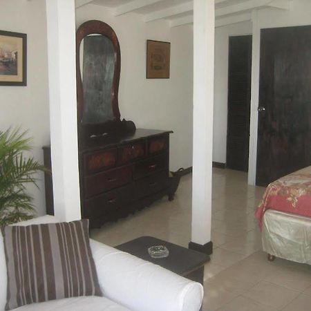 Roots Bamboo Beach Resort 内格里尔 外观 照片